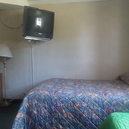 Maples Motel Sandusky Bagian luar foto
