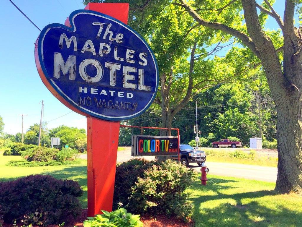 Maples Motel Sandusky Bagian luar foto