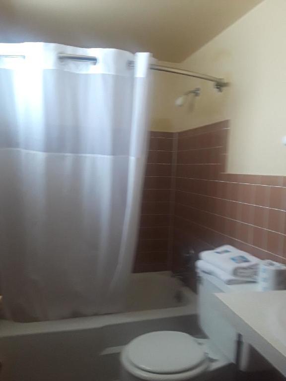Maples Motel Sandusky Bagian luar foto